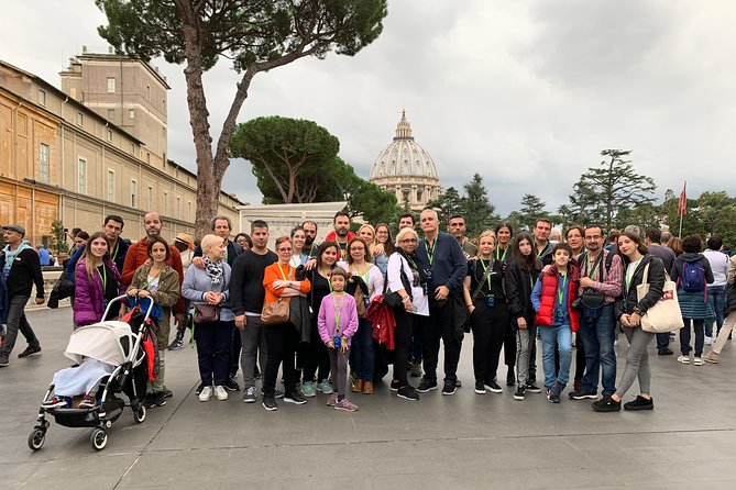 Guided tour of the Vatican Museums and Sistine Chapel in Spanish - Vatican Museums highlights: the route that hits the big names