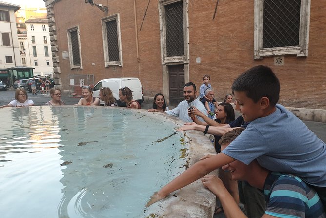 Guided Walking Tour of Rome: Top Sights & Baroque Treasures - From Piazza d’Aracoeli to Piazza Navona: the walk’s easy arc