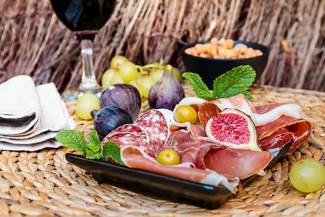 Half-Day Food and Wine Tasting Tour in Rome - The main meal in Trastevere: cacio e pepe, amatriciana, and wine pairing