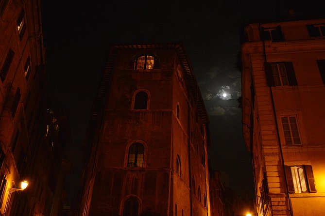 Haunted Rome Ghost Tour - The Original - The Pope’s Secret Route: A Walking Stop With a Plot Twist