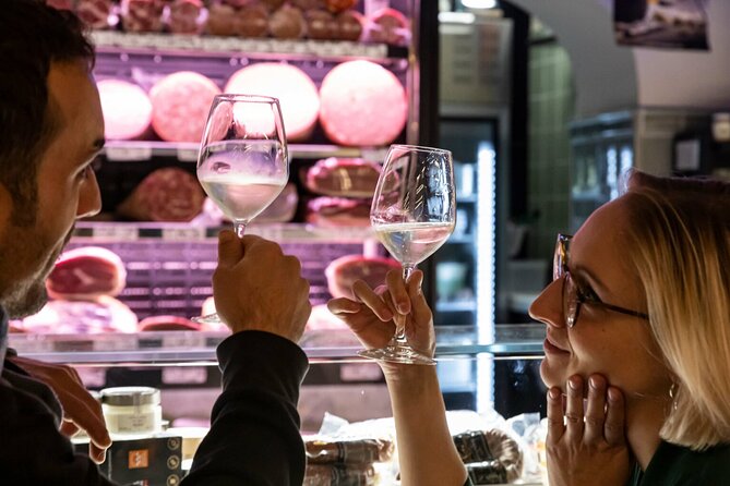 Late Night in Rome: VIP Golf Cart Drinks & Bites Tour - The drink-and-bite structure: how it keeps you happy (and not stuffed)