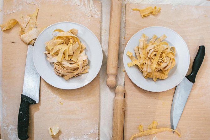 Learn to Make Pasta & Tiramisu with Wine and Limoncello Included - Choosing Your Sauce: Amatriciana, Cacio e Pepe, or Tomato & Basil