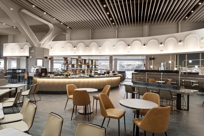 Leonardo da Vinci Airport Plaza Premium Lounge, Terminal 3 Departures - Wi‑Fi, Flight Info, and Being Ready for Gate Changes