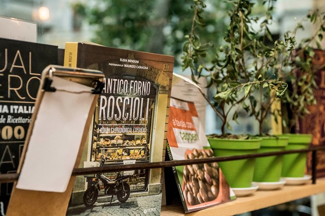 Local Food and Wine Walking Tour around Rome - Fried courses, pasta, and gelato: how the night fills your plate