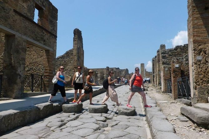 Naples & Pompeii Day Trip - Small Group - Pizza lunch and shopping time: what’s included vs what’s on you