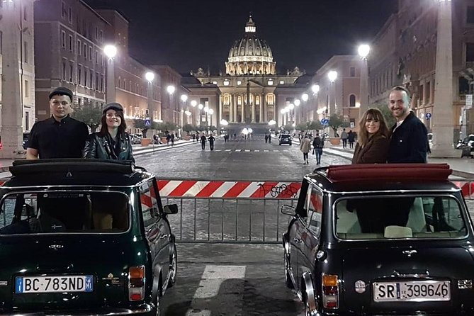 NIGHT TOUR THINK BIG, GO MINI! Rome in Mini Cooper Classic Cabrio - First Stops: Piazza Navona and Trevi Fountain After Dark