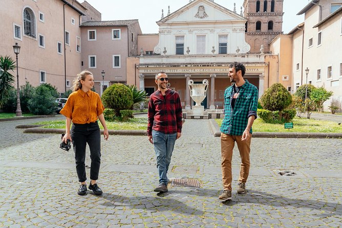 Off the Beaten Track in Rome: Rione VI Parione Private Tour - The Local Host Factor: Enthusiasm, Flexibility, and Expectations