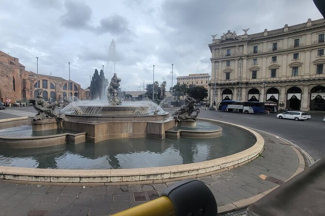 Official Rome Hop-on Hop-off Sightseeing Bus Tour - Stop 3: Via di San Gregorio — A Walking Street With Colosseum-Area Energy