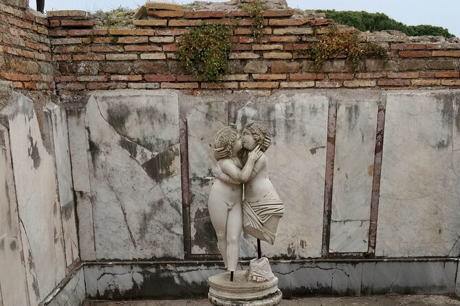 Ostia Antica Archaeological Park with Italian Gelato - Stop 1: Ostia Antica Archaeological Park, from necropolis to the harbor edge