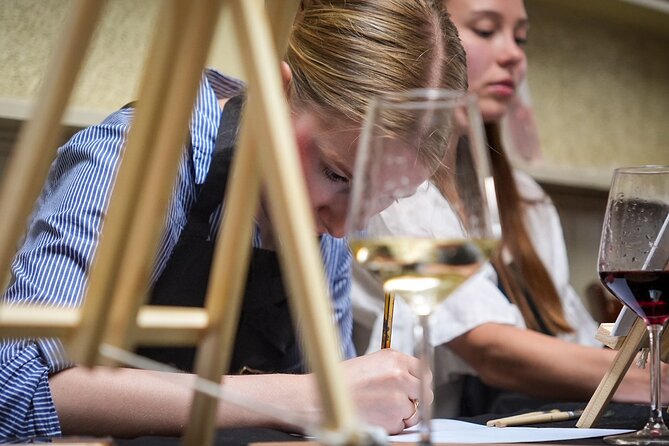 Paint and Sip Session in Rome - Meeting at Via Palestro: a simple start at 6:30pm