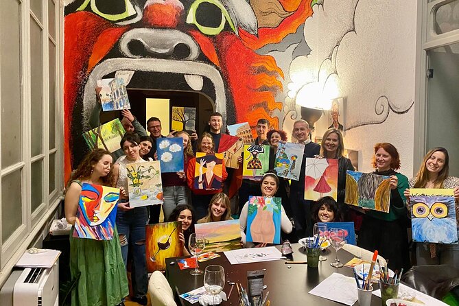 Paint & Wine Experience in Piazza Navona - The Drinks and Food: Wine, Soft Drinks, and Pizza Expectations
