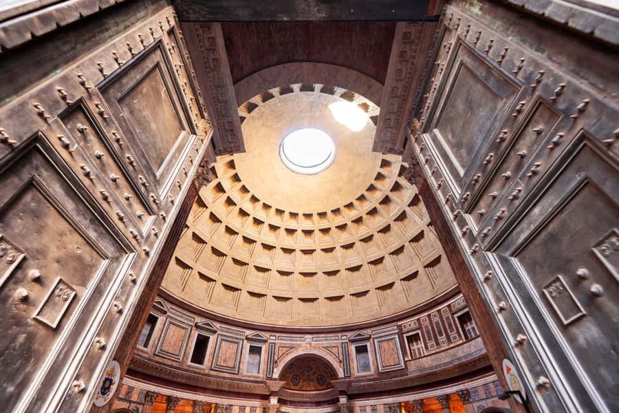 Pantheon Rome Skip-the-Line Ticket with Digital App - Entering the Pantheon: dome, oculus, and the change from temple to church