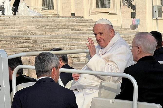 Papal Audience in Rome Private Tour with Pope Leo XIV in Rome - 6:00 am pickup and chauffeur comfort: why early matters