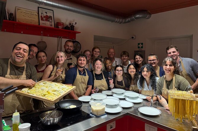 Pasta and Tiramisu Masterclass in Rome - Lunch, Dinner, and Drinks: How the Meal Works With the Lesson