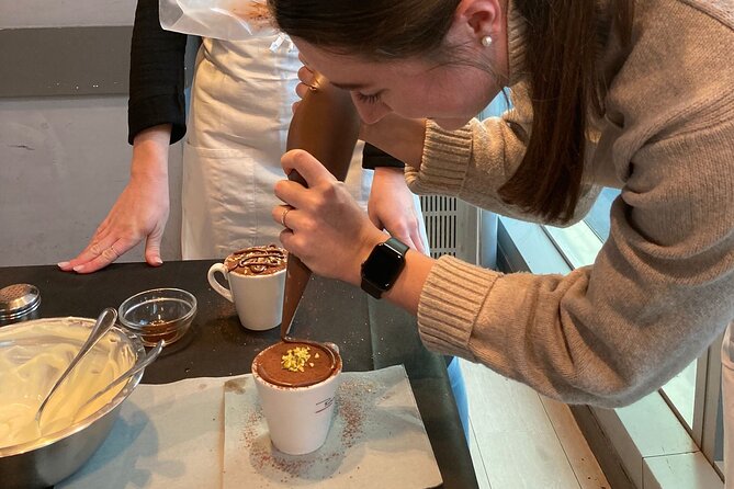 Pasta&Tiramisu Workshop: Craft Your Dinner with Free Flowing Wine - Small group size and instructors: why caps matter more than you think