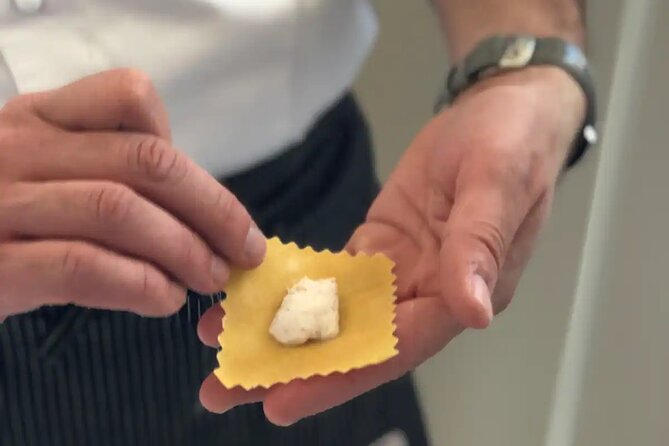 Pastamania in Rome - What You Actually Do at the Table (Not Just Watch)