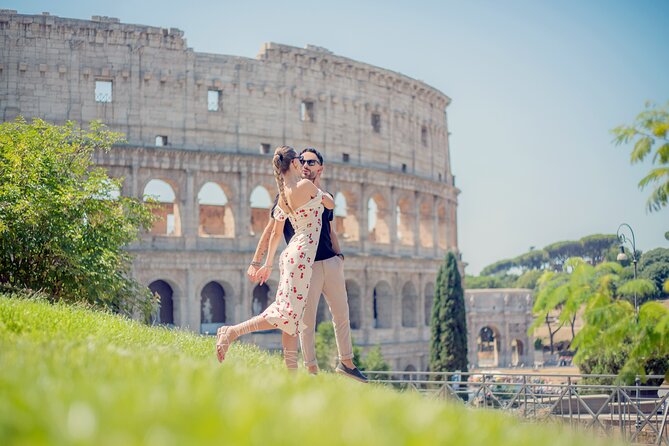 Personalized Photoshoot Outside the Colosseum - Rain, Timing, and the One Potential Catch