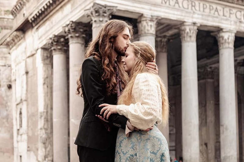 Photoshoot in Rome for couples - What You’re Paying For at Trevi and the Colosseum