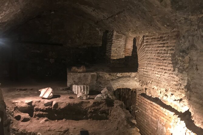 Piazza Navona Underground: Stadium of Domitian EXCLUSIVE TOUR - LIMITED ENTRANCE - What the audio guide actually gives you (English for adults, kids too)