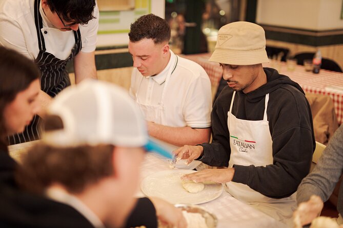 Pizza Cooking Class in Rome City Center - Piazza Navona - The included meal: bruschetta, drinks, pizza, limoncello or coffee