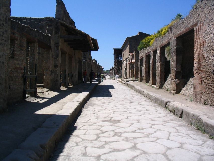 Pompeii and Amalfi Coast Full-Day Tour from Rome - Rome Pickup at 07:15: Your Driver Sets the Pace