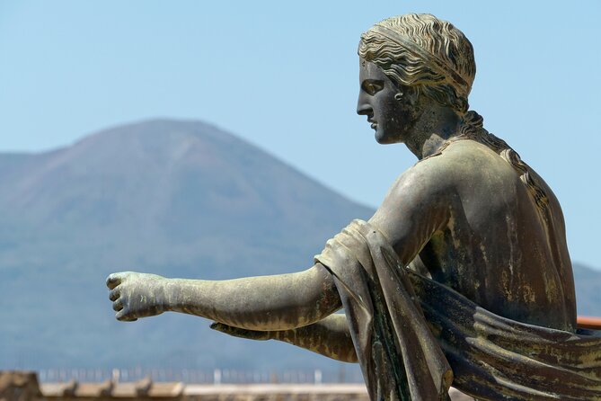 Pompeii and Mount Vesuvius Day Trip from Rome with Pizza Lunch - Vesuvius choice: crater hike with a leader or a geologist walk