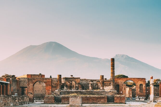 Pompeii and Mount Vesuvius Day Trip from Rome with Pizza Lunch - How the guides run the day (and why it matters with bigger groups)