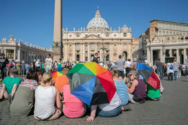 Pope Leo XIV Audience Tour with Local Guide - The coach ride you’ll appreciate: Castel Sant’Angelo and Hadrian’s tomb