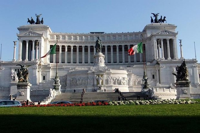 Private Airport Pick-Up + Rome Tour + Transfer to Civitavecchia - Spanish Steps and Trevi Fountain: Two Photo-Icons, One Tight Route