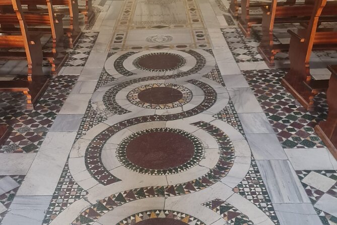 Private Churches Tour San Clemente and San Giovanni & Scala Santa - Meeting at Gladiator Tours on Via di S. Giovanni in Laterano