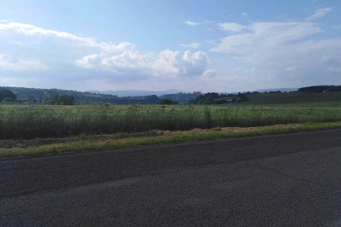 PRIVATE Civita di Bagnoregio and Orvieto Wine Tasting -Ebike tour - Train north from Rome: the shortcut that makes the ride enjoyable