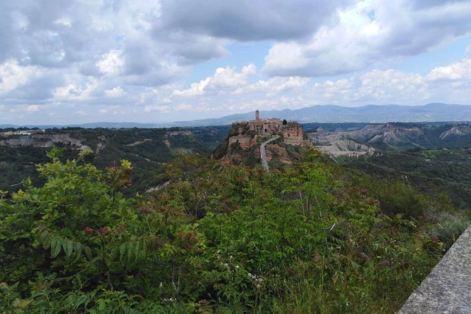 PRIVATE Civita di Bagnoregio and Orvieto Wine Tasting -Ebike tour - The Tiber Valley route: Alviano nature reserve views, then onward