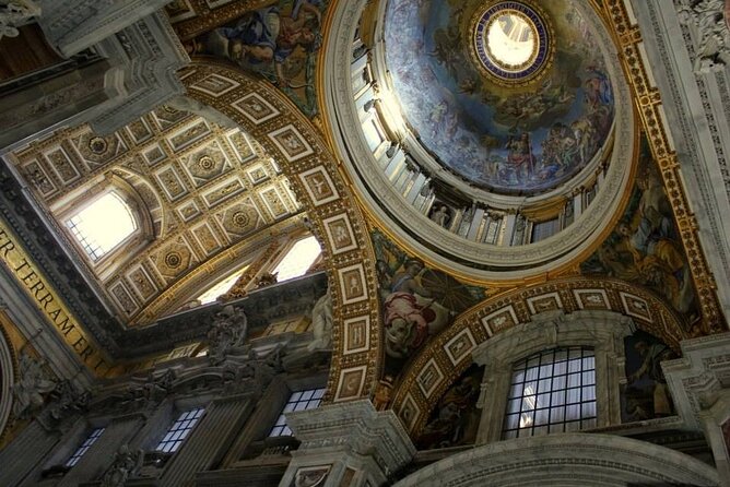 Private Experience: Sistine Chapel , Vatican Museums & St.Peters Basilica - Sistine Chapel: how to make 20 minutes feel like a full education