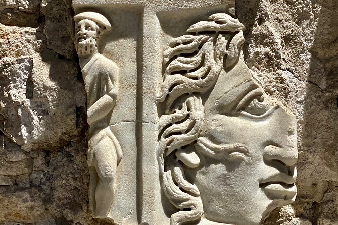 Private Express Tour of Roman Catacombs with Transfer - Should you book this Roman Catacombs private express tour?