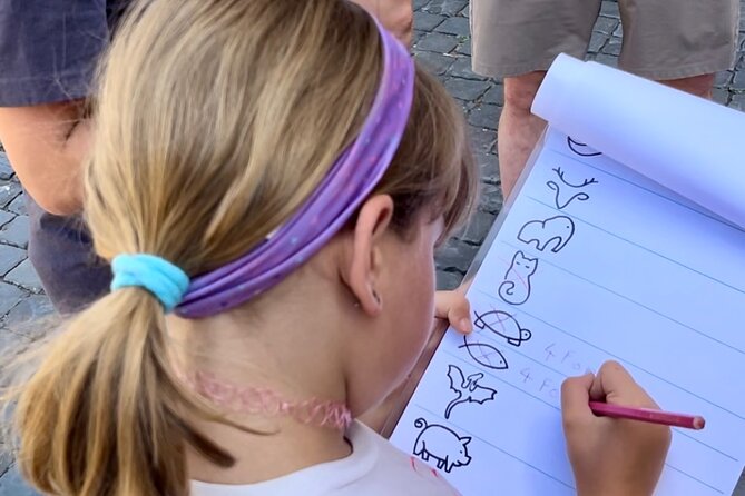 Private Family Scavenger Hunt & Art Lab Tour – Rome Landmarks - Meet AJ: the licensed guide running the art mission
