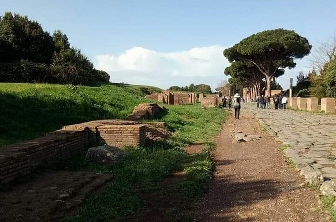 Private Ostia Antica Adventure tour from Rome - Stop 2: Lido di Ostia and lunch by the sea