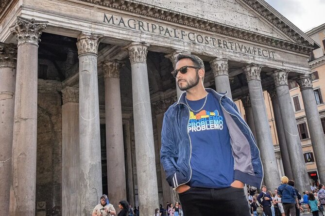 Private photo Tour in Rome - Trevi Fountain: the coin legend and the best-known photo stage