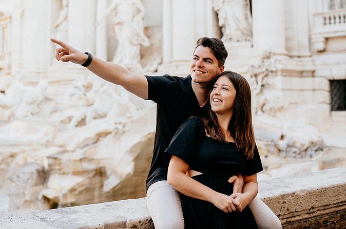 Private Photoshoot in Rome with a Local - Rome street scenes between monuments: candid shots that feel like you