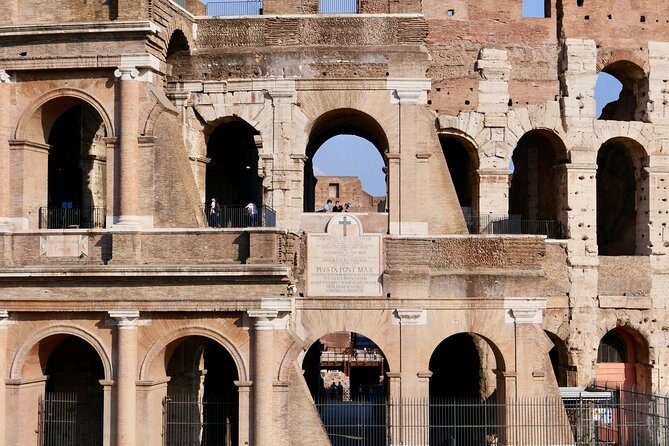 Private Tour of Colosseum with Entrance to Roman Forum - Palatine Hill: Romulus and Remus and views over the Circus Maximus