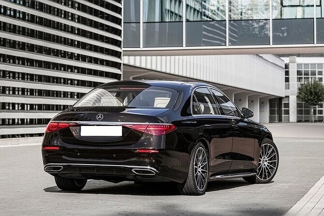 Private Transfer from Rome Fiumicino Airport FCO to Rome - Airport Waiting Time: The Hidden Value for Jet-Lagged Travelers