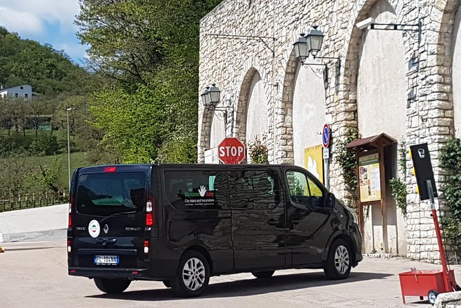 Private Transfer from Rome to Fiumicino or Ciampino Airport - Fiumicino vs Ciampino: which airport changes your strategy