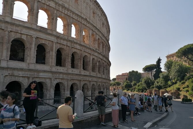 Private transport from Fiumicino Airport to Rome City or vice versa - Key highlights at a glance