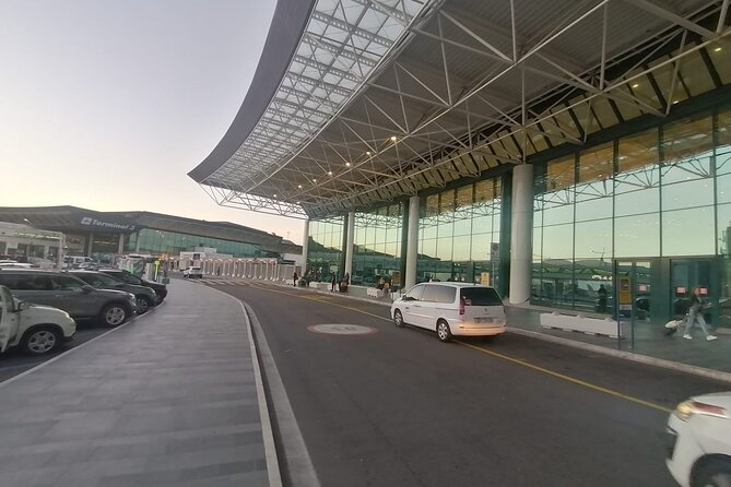 Private transport from Fiumicino Airport to Rome City or vice versa - Waiting time, delays, and how to avoid the annoying stuff