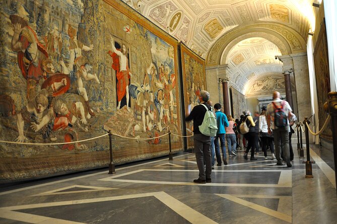 PRIVATE Vatican, Sistine Chapel & St. Peter's Basilica (shortcut) - Galleria delle Carte Geografiche: maps that stretch time