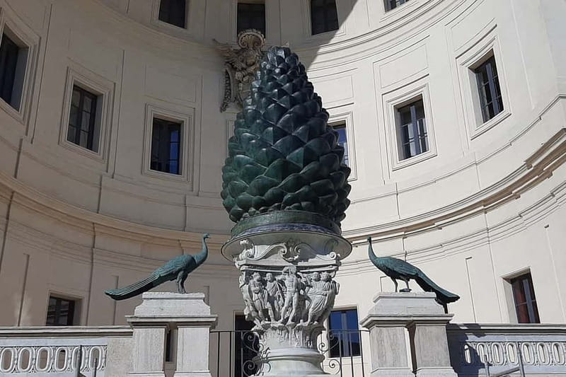 Private Vatican Tour with the option to visit St. Peter's - St. Peter’s Basilica option: priority entry with real-world limits