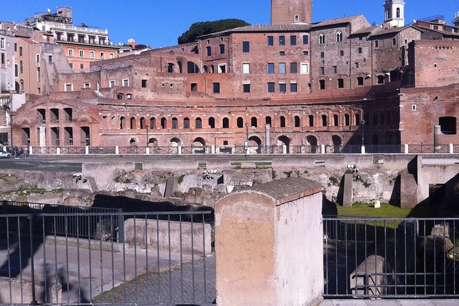 Private Walking Tour of the Squares and Fountains in Rome - Piazza Navona: When Rome Feels Like Theater