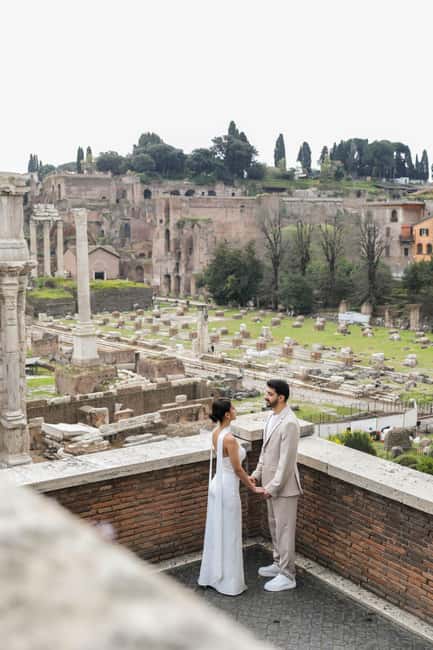 Professional Rome Photoshoot Experience - Why this Rome photoshoot works: two sites and crowd-smart timing