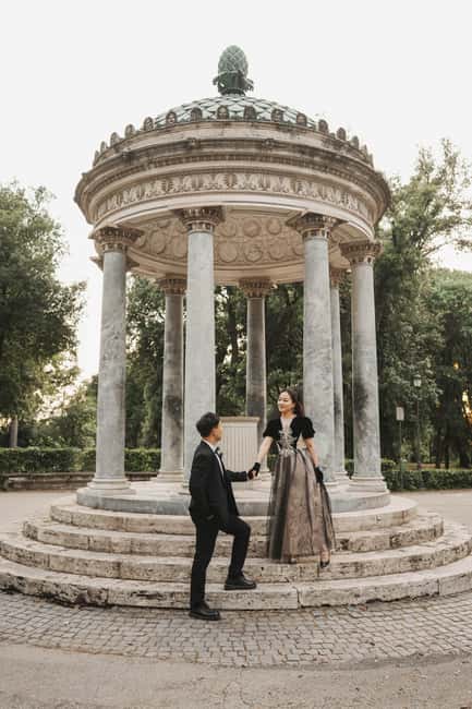 Professional Rome Photoshoot Experience - Colosseum portraits: epic framing without losing the moment