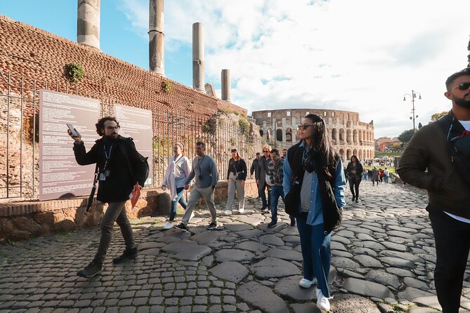 Roma: Colosseum, Forum, and Palatine Hill Local Guided Tour - Key things that make this tour worth your time