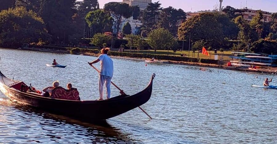 Roma: The one and only Roma Gondola tours on the lake! - Aperitif Planning: What’s Included and What Costs Extra